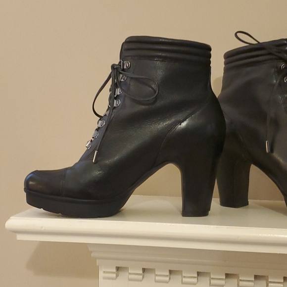 Leather booties - Picture 2 of 3